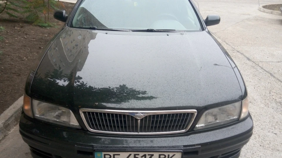 Nissan Maxima 3.0 Arab 2