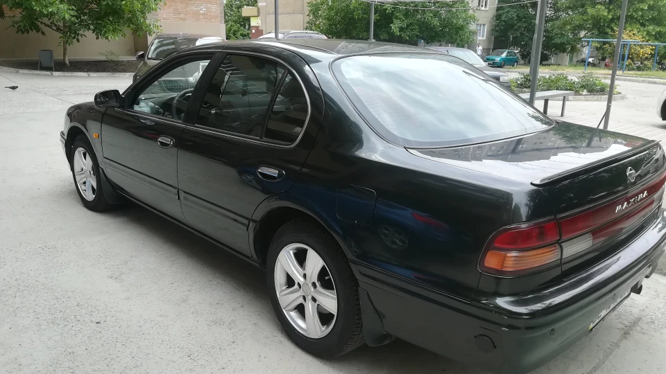 Nissan Maxima 3.0 Arab 4