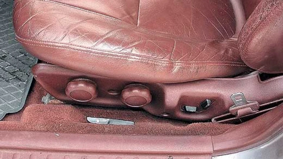 Nissan Maxima 3,0 механіка канадка 2