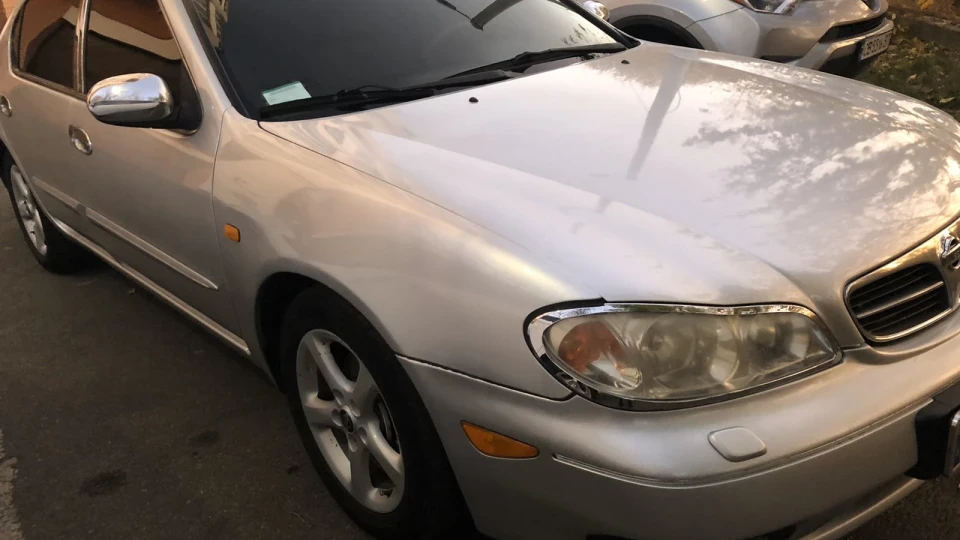 Nissan Maxima 3.0 Сірко
