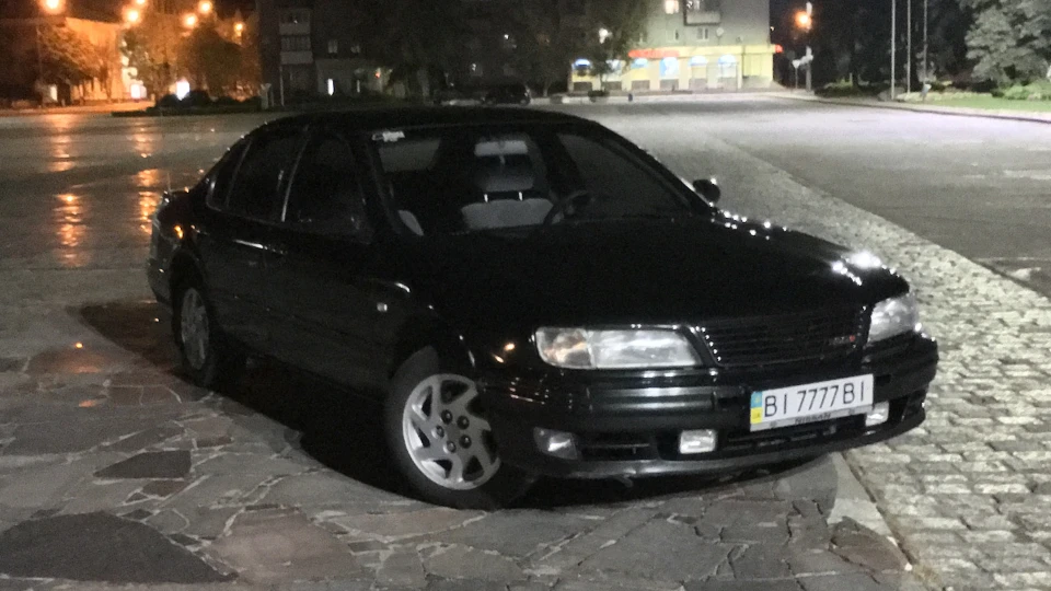 Nissan Maxima 30J Машка 3
