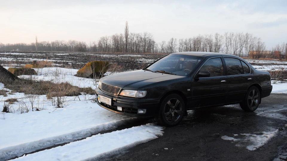 Nissan Maxima 30J Машка 4
