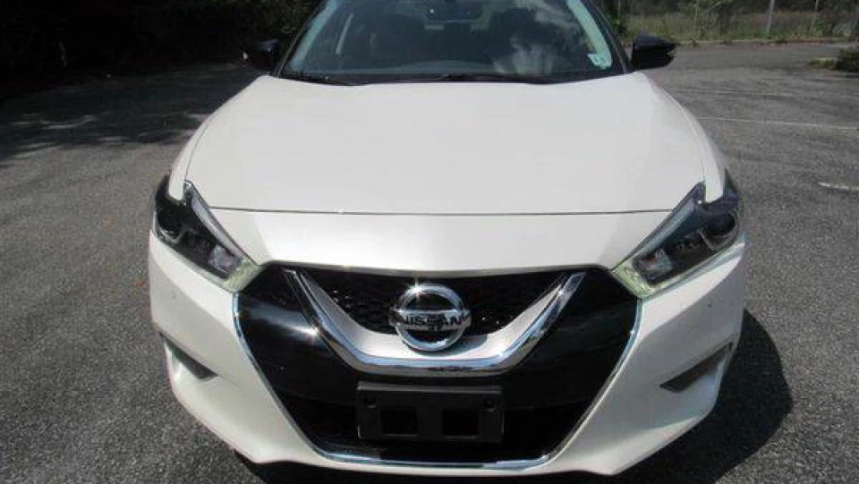 Nissan Maxima 3.5 SV (A36)