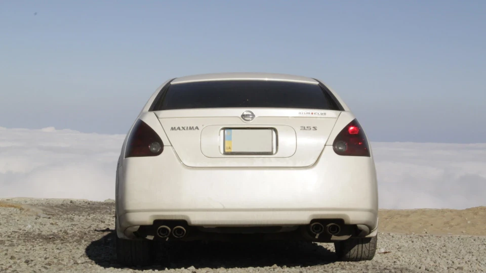 Nissan Maxima A34 SE Tein S Tech 2
