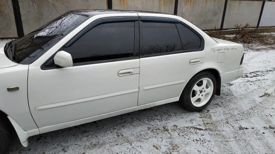 Nissan Maxima біла легенда