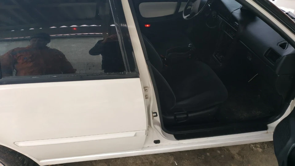 Nissan Maxima біла легенда 2