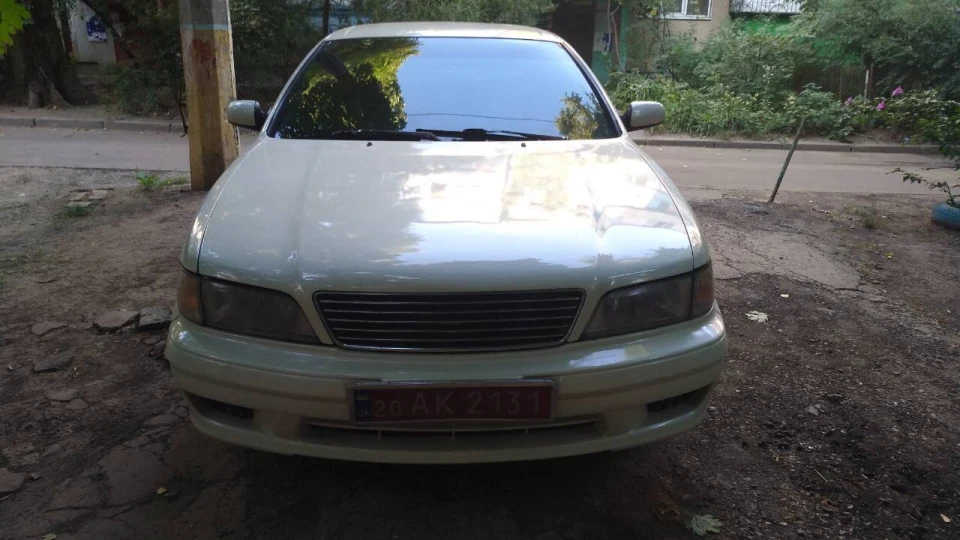 Nissan Maxima Білий Араб 2