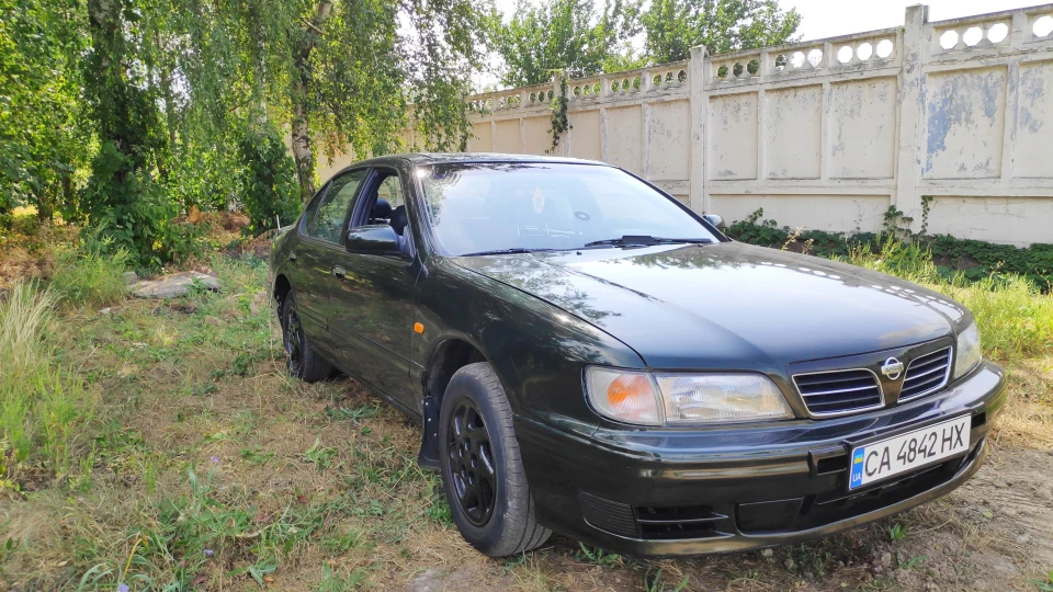 Nissan Maxima кораблік 4