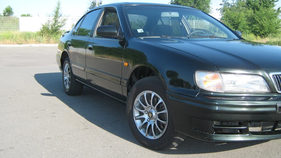 Nissan Maxima low 4