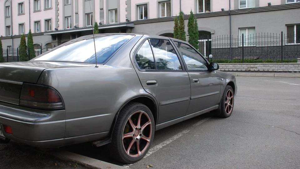 Nissan Maxima Max рулить 4