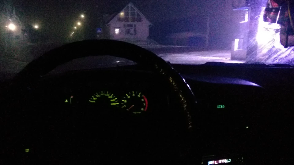 Nissan Maxima Покер фейс 5