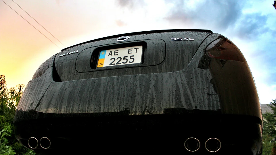 Nissan Maxima POWERFUL 3