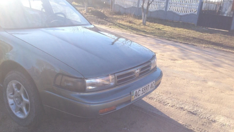 Nissan Maxima сімейна 4