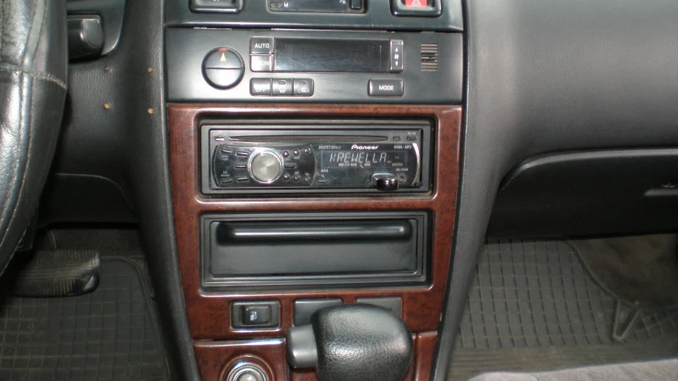 Nissan Maxima трилітровий автомат 4