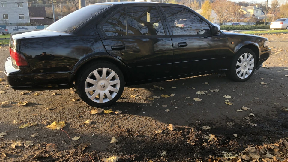 Nissan Maxima Ублюдок 2