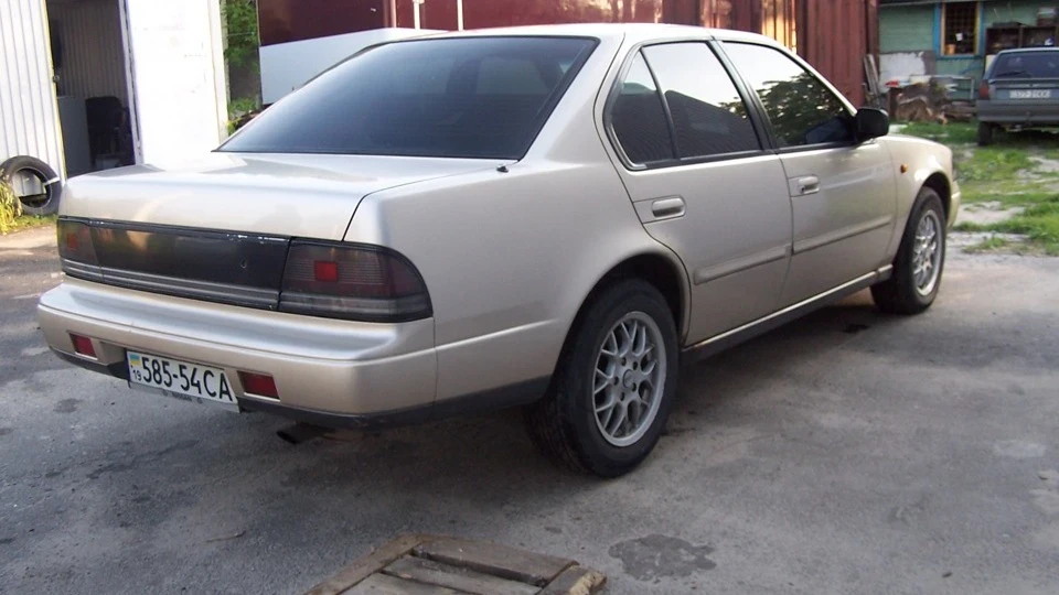 Nissan Maxima Золотий злиток. продав 3