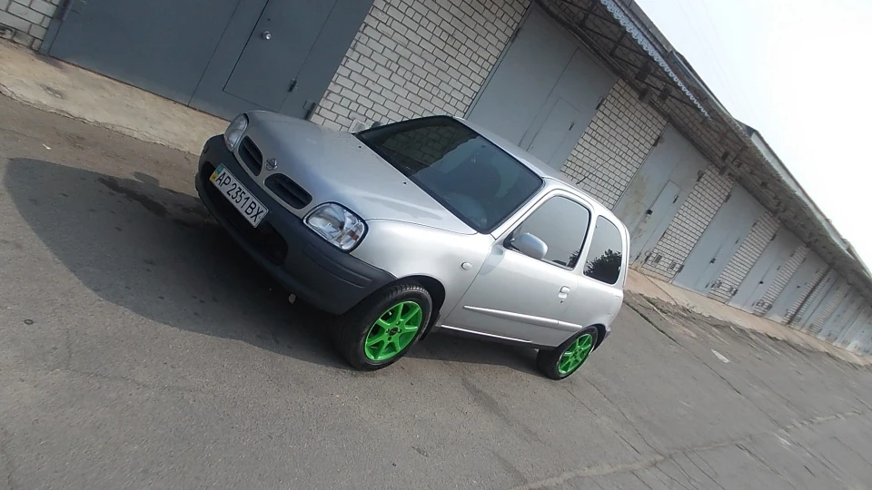 Nissan Micra 5