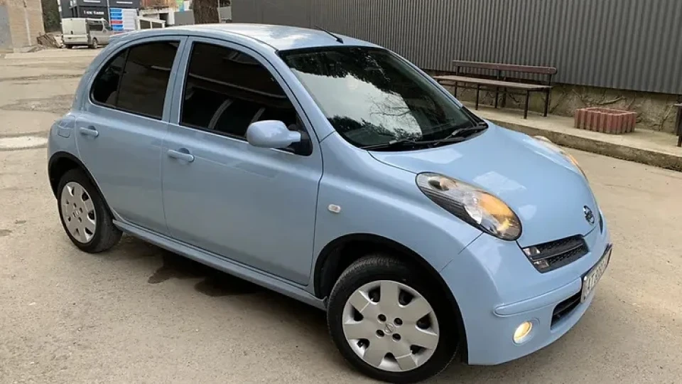 Nissan Micra 2