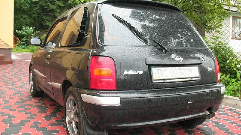 Nissan Micra 1,0 AT