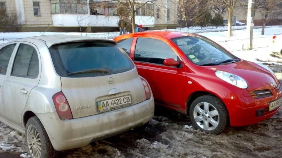 Nissan Micra 1.4 червоний лак) 4