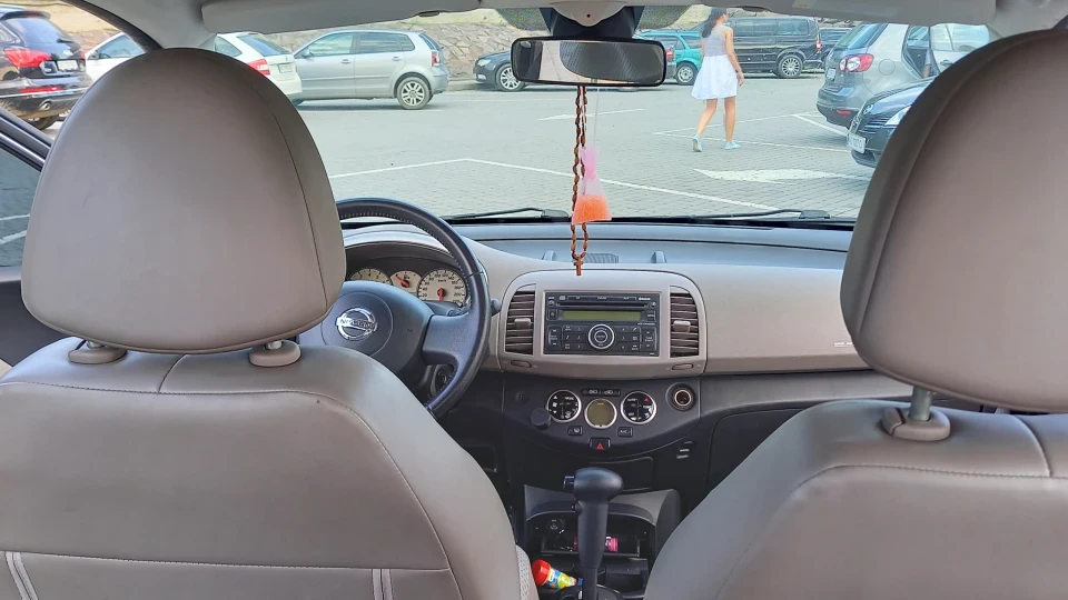 Nissan Micra Active Дружини 5