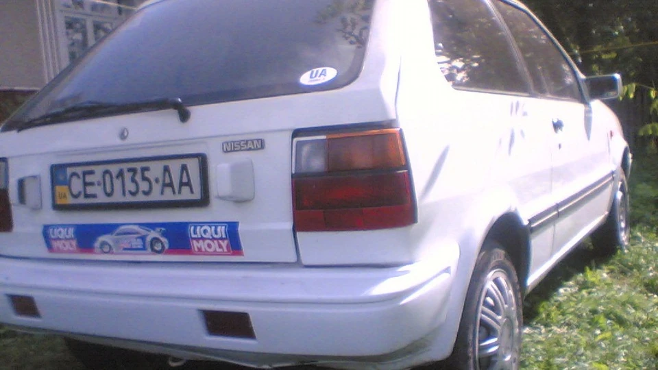 Nissan Micra біла 1.0 карб. 2
