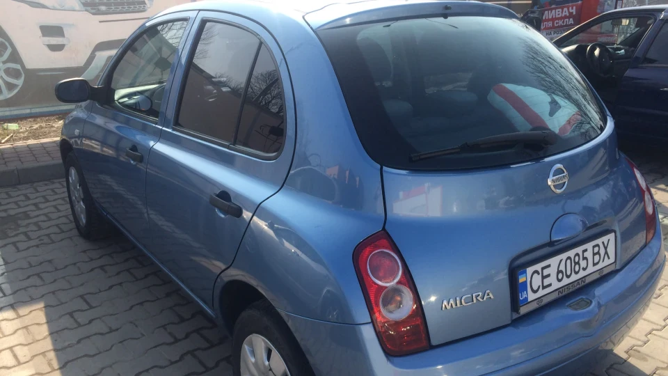 Nissan Micra Блакитна кукушка 2