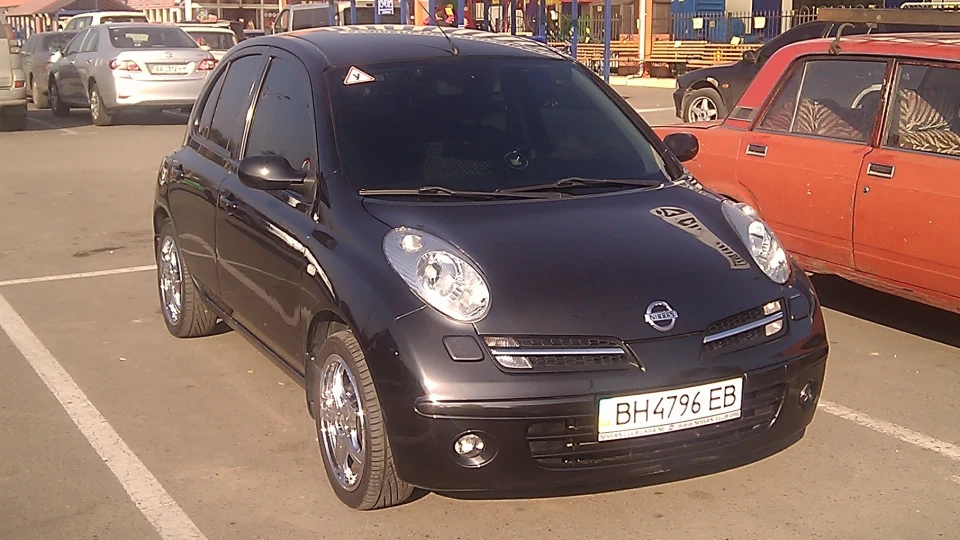 Nissan Micra Luxury 5