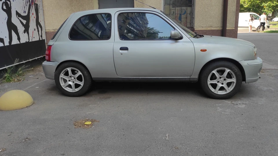 Nissan Micra Маленький свердло.