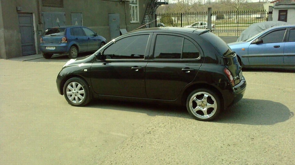 Nissan Micra MICRO-b 5