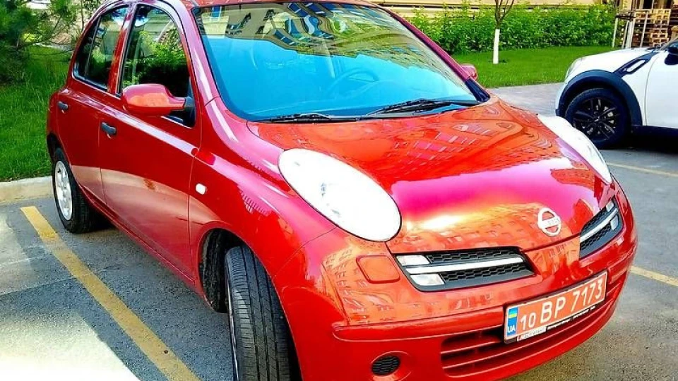 Nissan Micra Перчатка