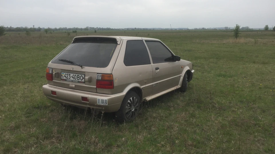 Nissan Micra Super S 5