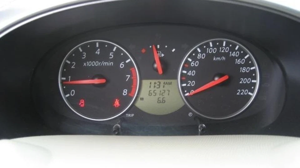 Nissan Micra Жучок (Продано) 5