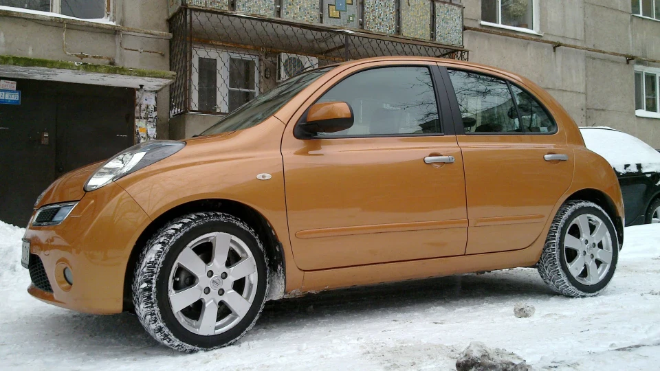 Nissan Micra Жуня