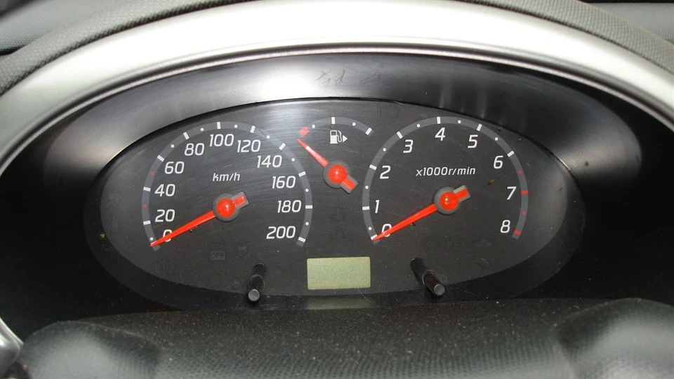 Nissan Micra Жужа 4