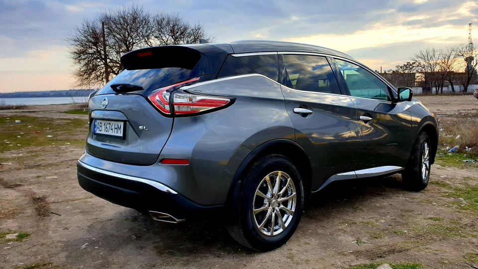 Nissan Murano Dark Silver SL 2