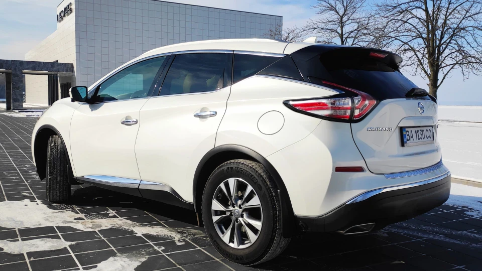 Nissan Murano Перламутровий Мур 3