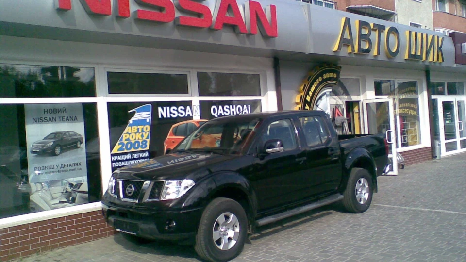 Nissan Navara 2.5 зді 6міх