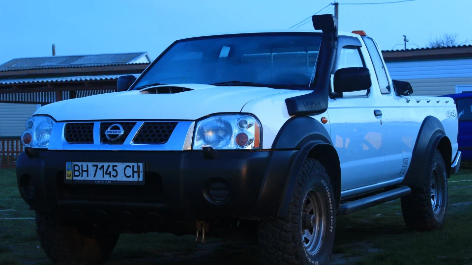 Nissan Navara D22, 2,5 di,King Kab 4