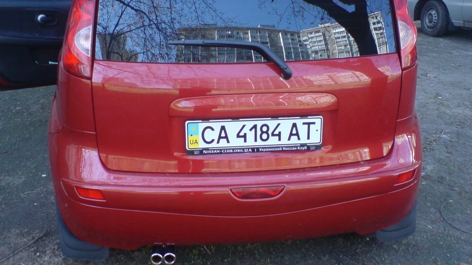 Nissan Note 1.4 темно-червоний 5