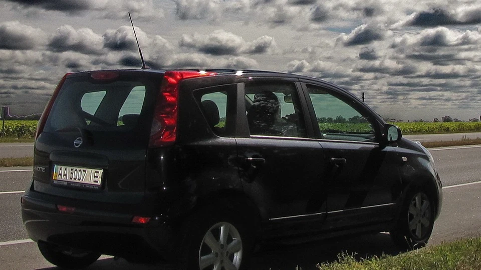 Nissan Note 1.6AT Luxury FAMILY ENOT 5