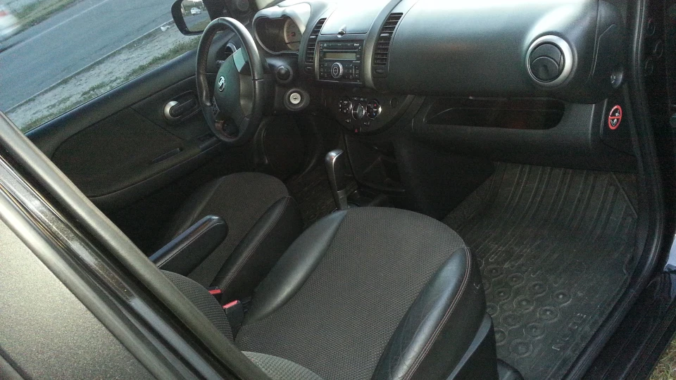 Nissan Note black not 4