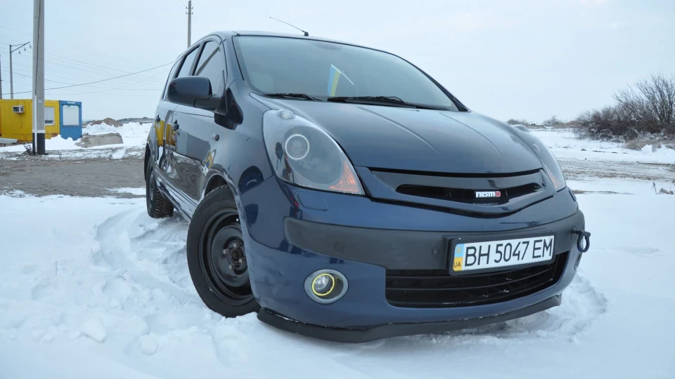 Nissan Note Blue Edition 2