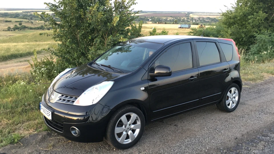 Nissan Note Nissan note 1,6 at tekna