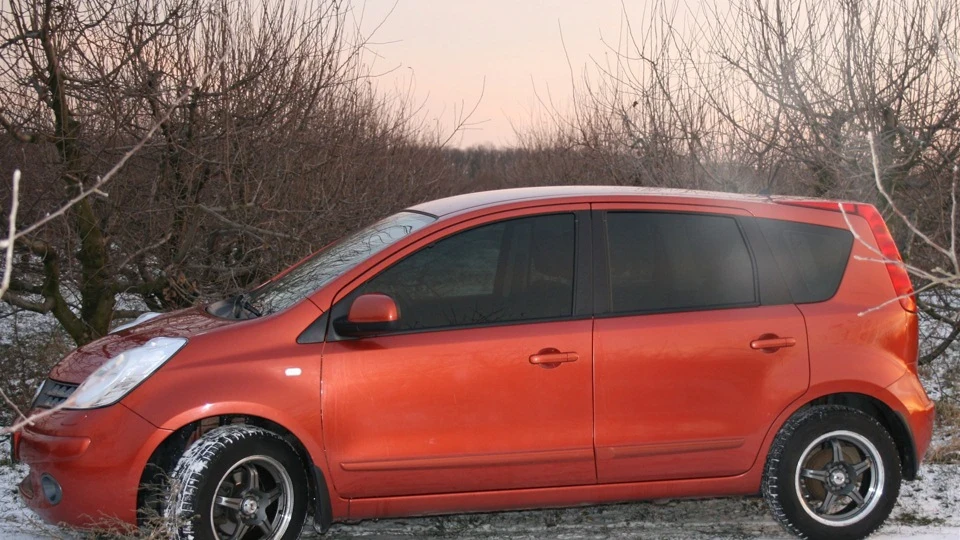 Nissan Note Помаранчевий Нотик 3