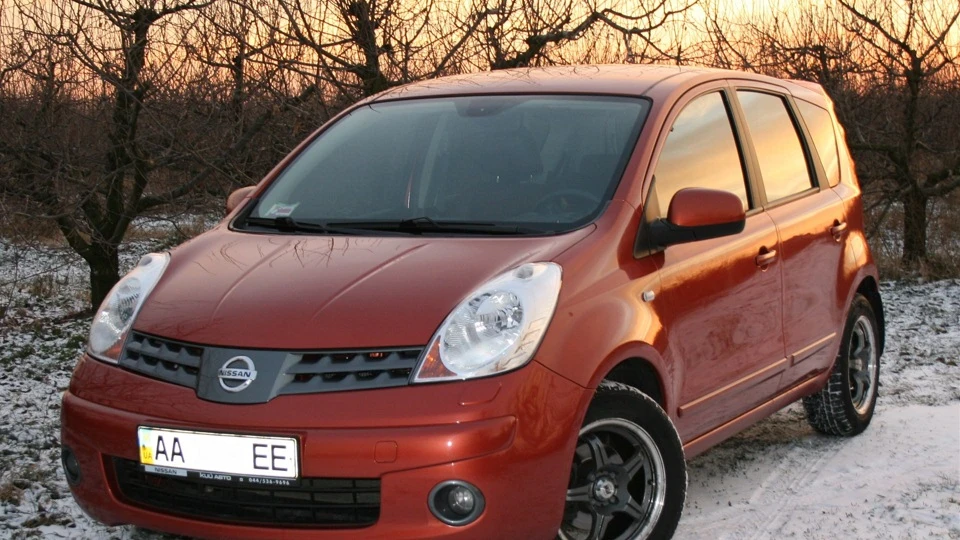 Nissan Note Помаранчевий Нотик 4