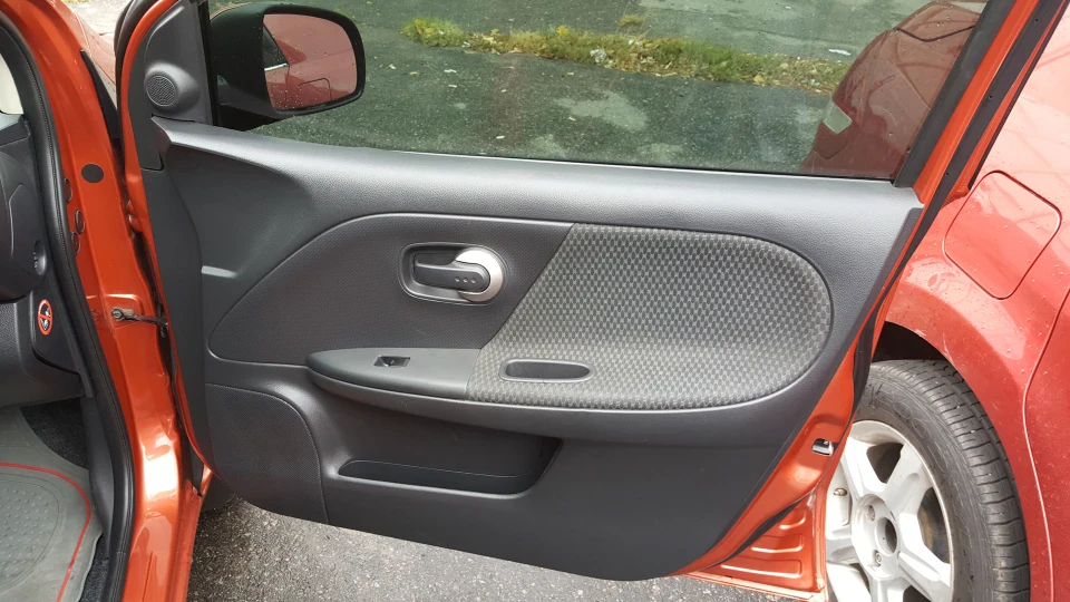 Nissan Note рудий єнотик 2
