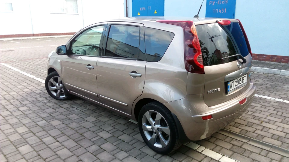 Nissan Note TEKNA 1.5 DCi 4