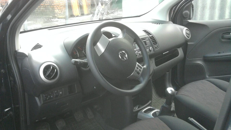 Nissan Note Темно синя 3