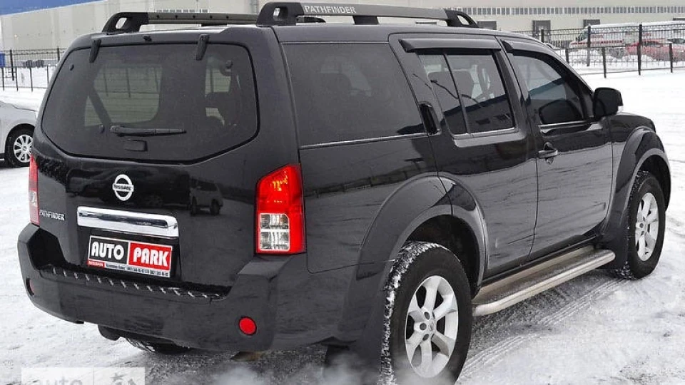 Nissan Pathfinder 2